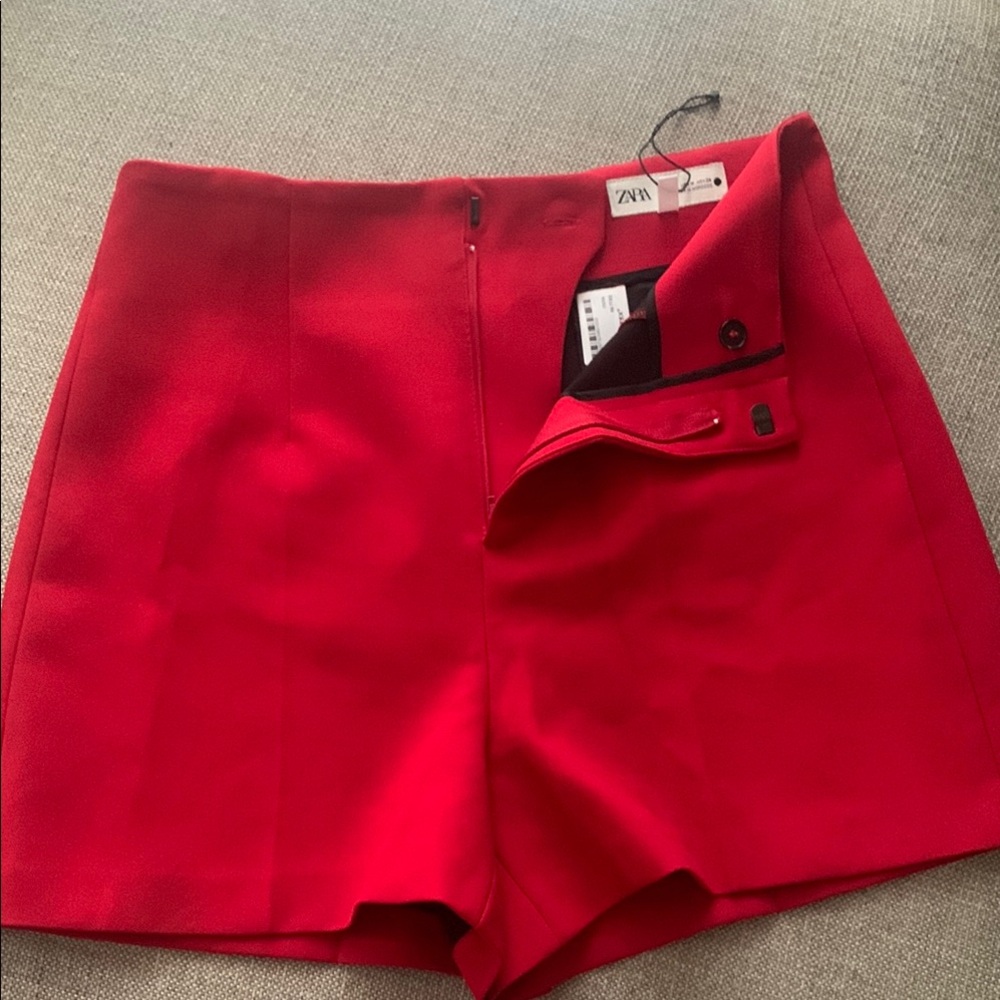 Zara High Waist Scarlet Shorts (new without tag)